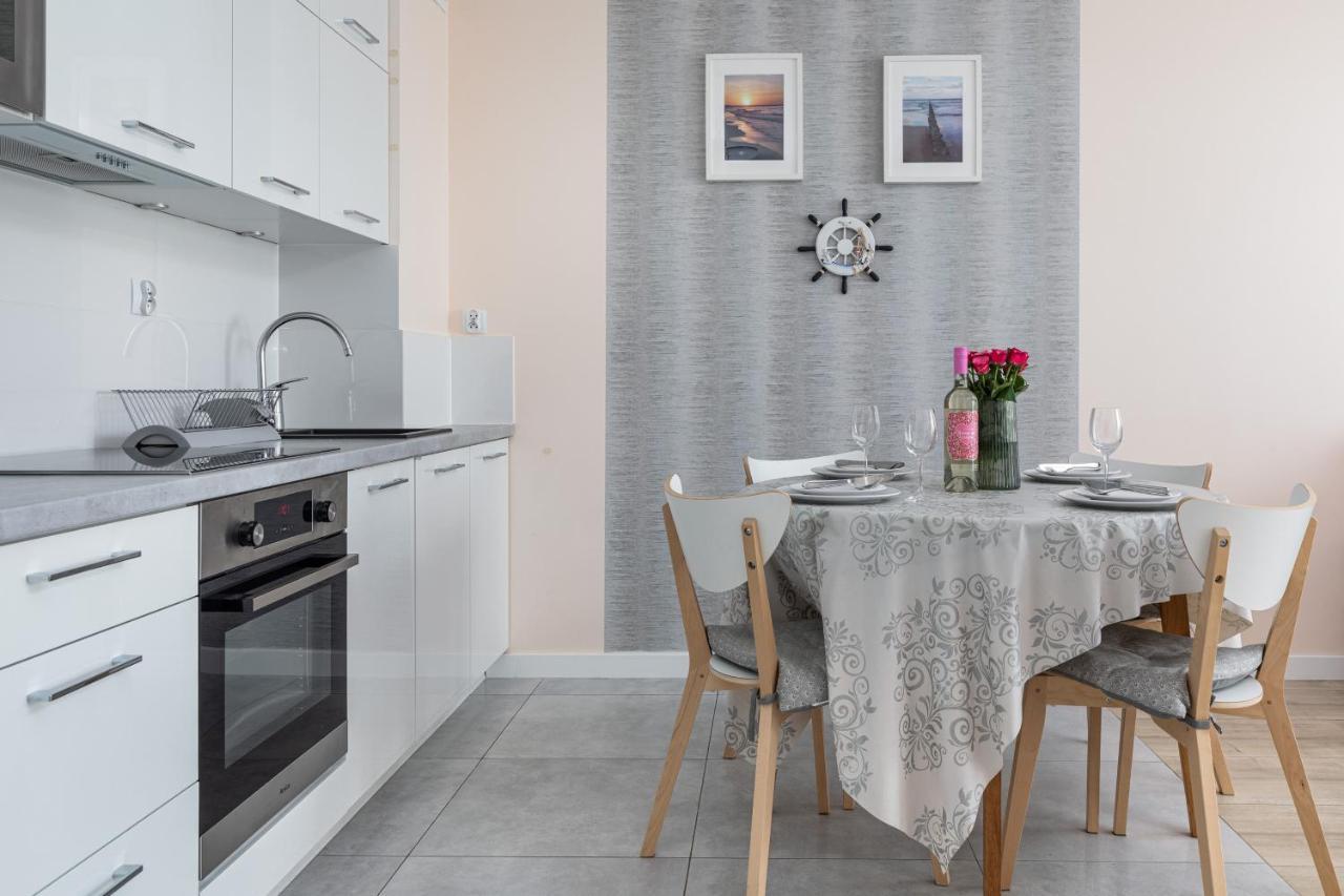 Blizej Morza II Apartament Z Garazem By Renters Apartment Kołobrzeg Exterior foto